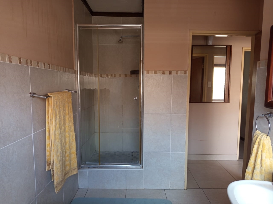 2 Bedroom Property for Sale in Bloemfontein Free State